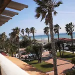 Primera Linea De Playa 아파트